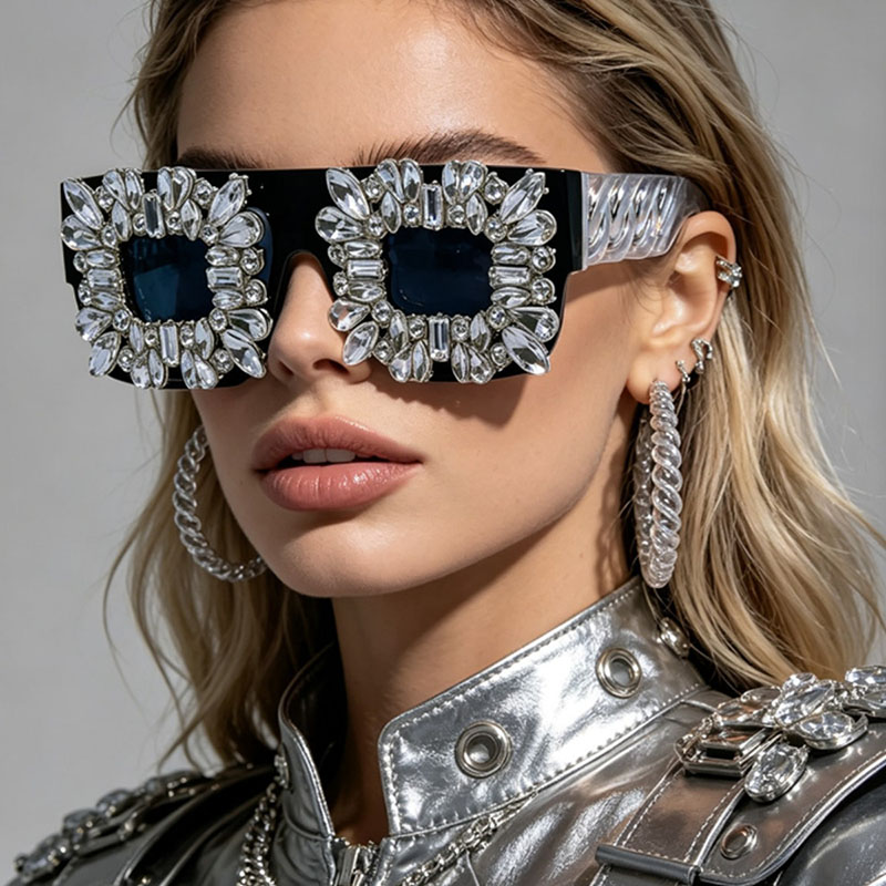 Sunglass Retainer Cord - Эффектные квадратные очки с блестящими стразами